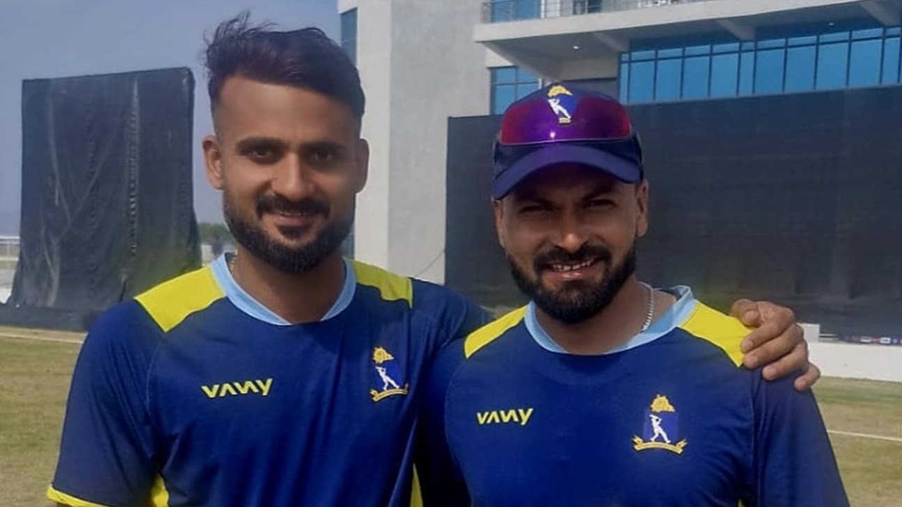 The Pace Prophecy: How Mukesh Kumar and Akash Deep Delivered Bengal's Opening Day Dominance