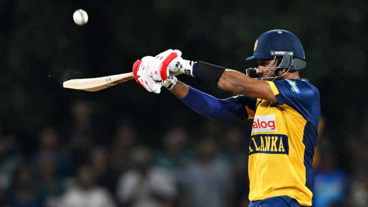Dasun Shanaka Ka Unfiltered Confession: 'Home Pitches Hain Daldal,' T20 World Cup Mein Chahiye Batting Paradise!