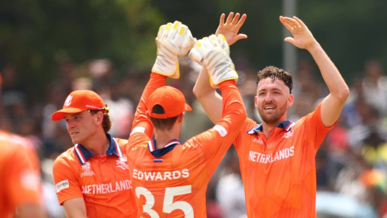 Paul van Meekeren Ka Bayan: "Pakistan Ko Aaj Ghar Bhej Dena Chahiye Tha," Rues Netherlands' Missed Gamechanger Chance.