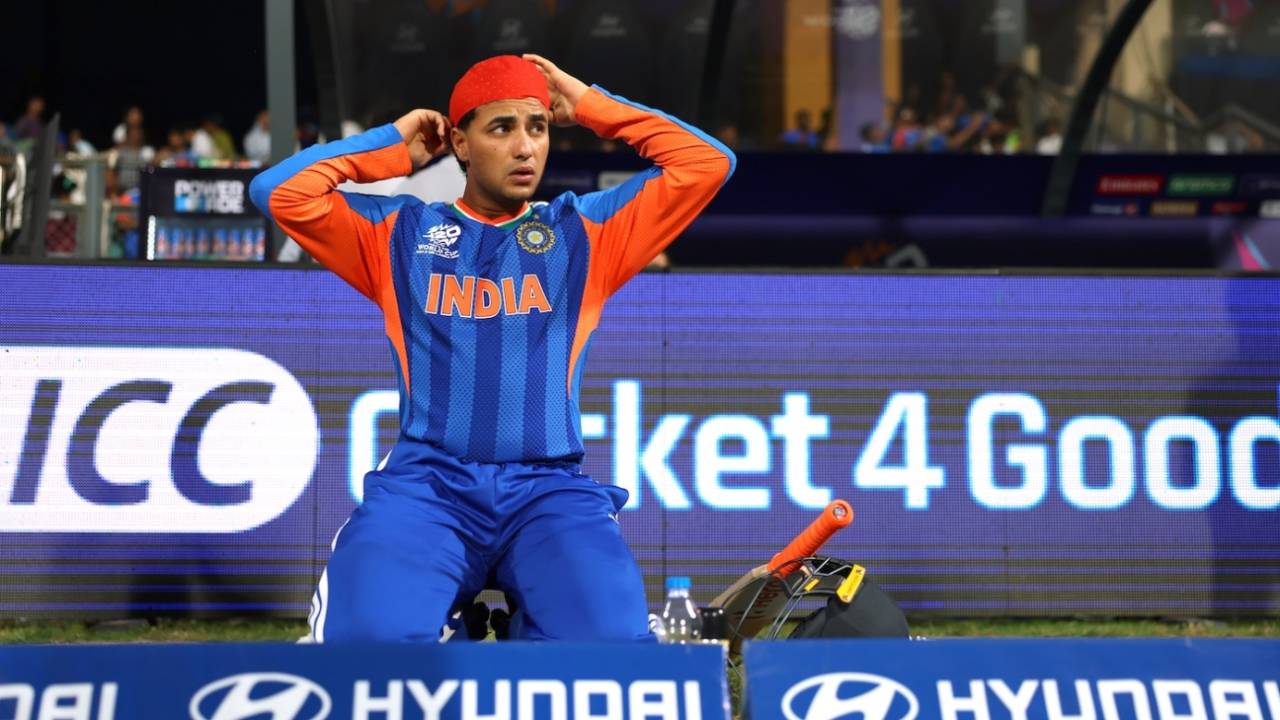 Team India Tension: Star Opener Abhishek Sharma Hospitalised, Namibia Clash par mandraya khatra!