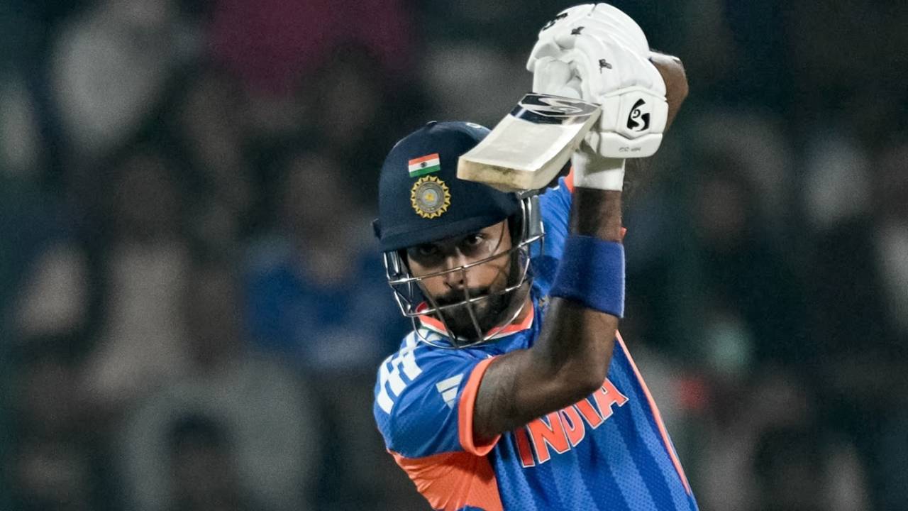 Hardik Pandya Demands Flatter Tracks: Namibia Ke Khilaf Badi Jeet Ke Baad Bhi Khush Nahi Hain Captain?