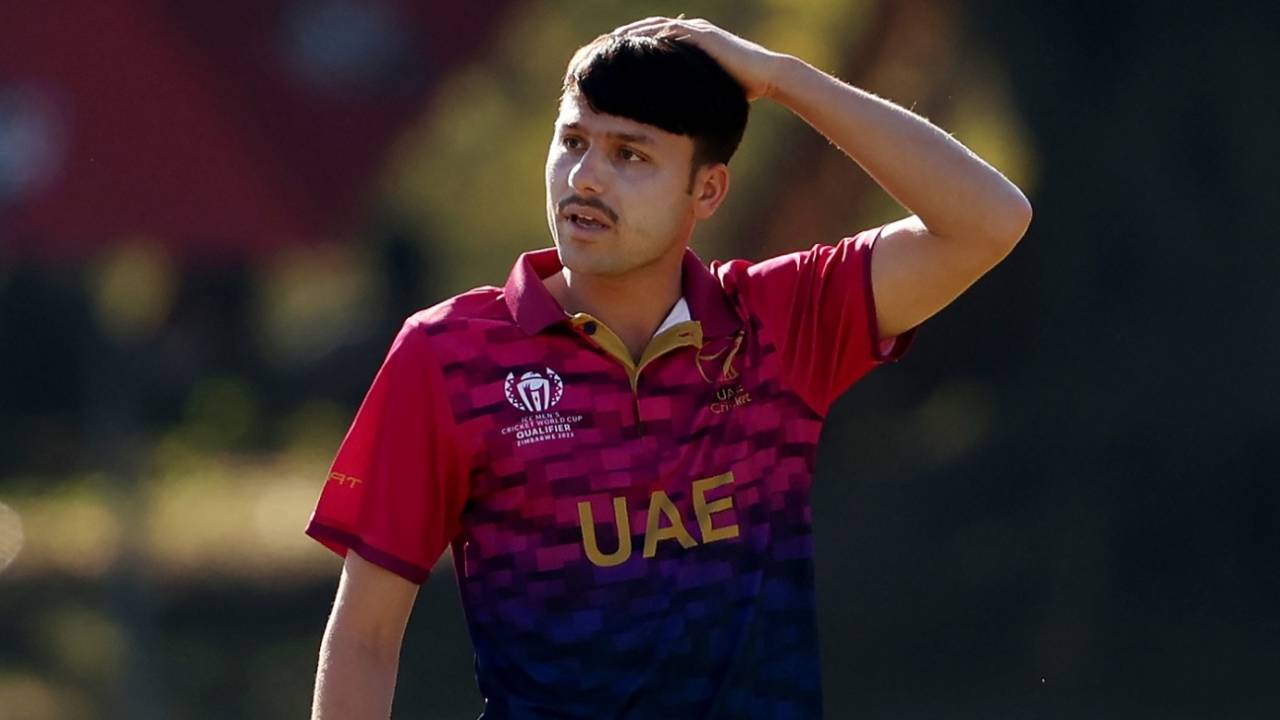 Delhi ki Garmi me Canada vs UAE ka Ghamasan: Dilpreet Bajwa ne Toss jeetkar chuna Batting ka rasta