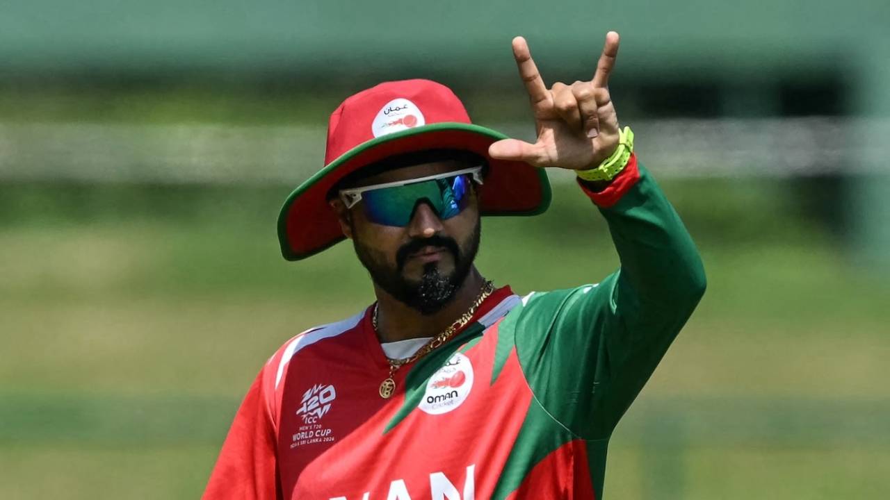T20 World Cup: Ireland vs Oman Clash mein Paul Stirling Out, Lorcan Tucker bane naye Kaptan