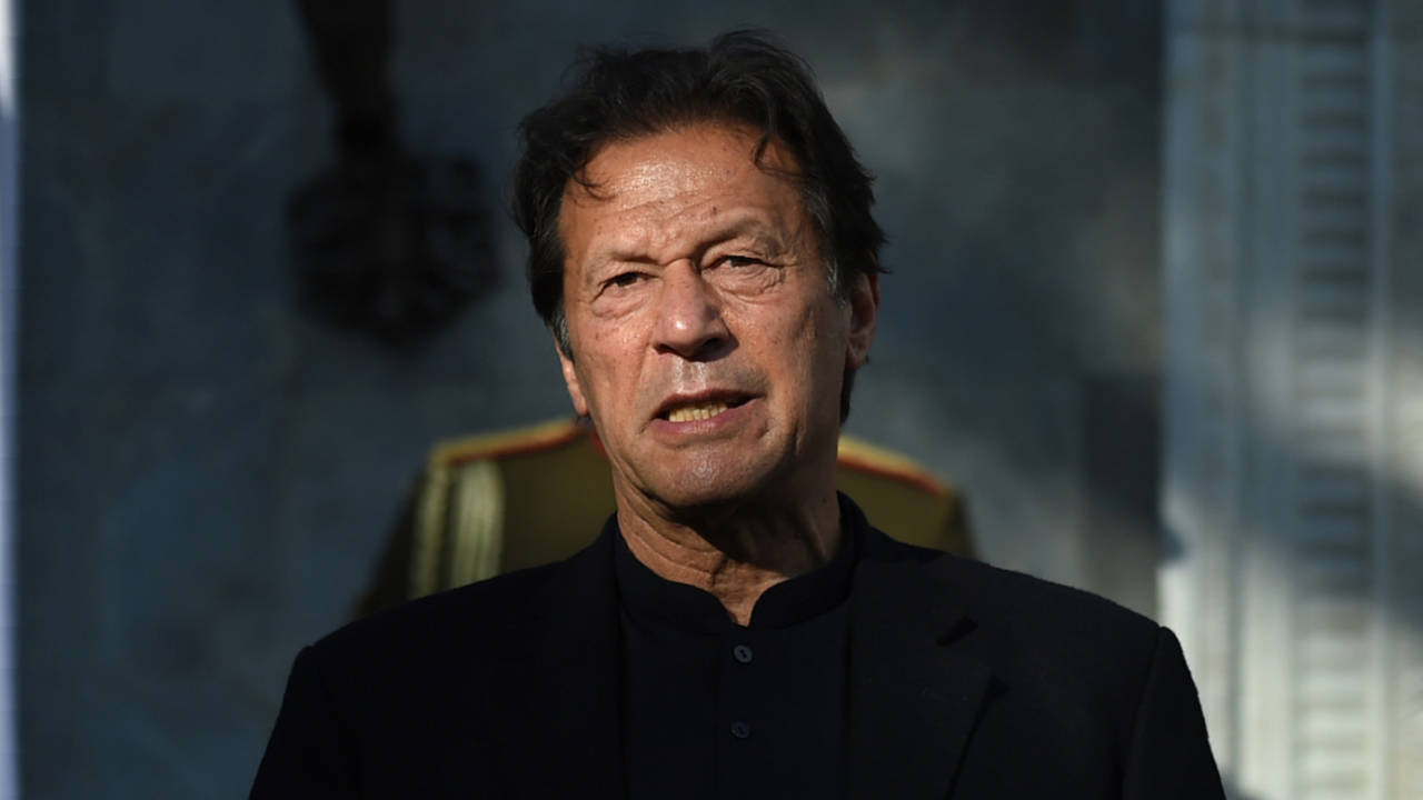 Imran Khan ki Aankhon ka Noor Khatre Mein: Wasim Akram aur Waqar Younis ne Pakistan se pucha - Kahan hai Insaniyat?