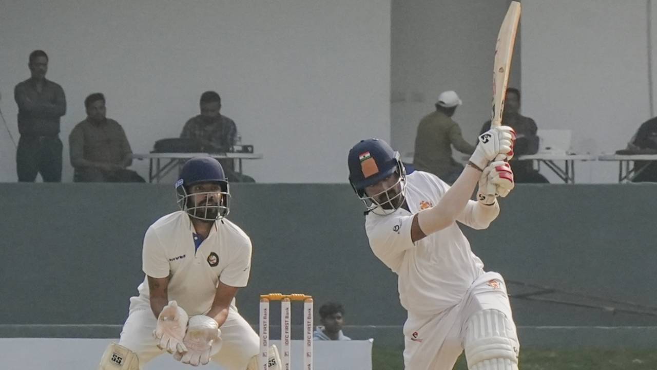 Chinnaswamy Out Hubballi In: Karnataka vs Jammu and Kashmir Ke Beech Hoga Ranji Trophy Final Ka High-Voltage Drama