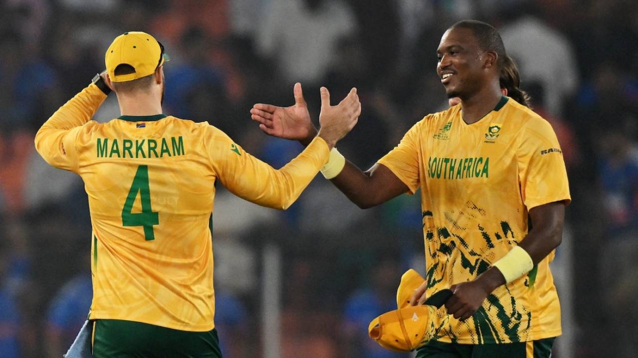 South Africa Ka Tactical Masterclass: India Ki Off-Spin Kamzori Aur Ahmedabad Mein 76 Runs Ka Karara Jhatka