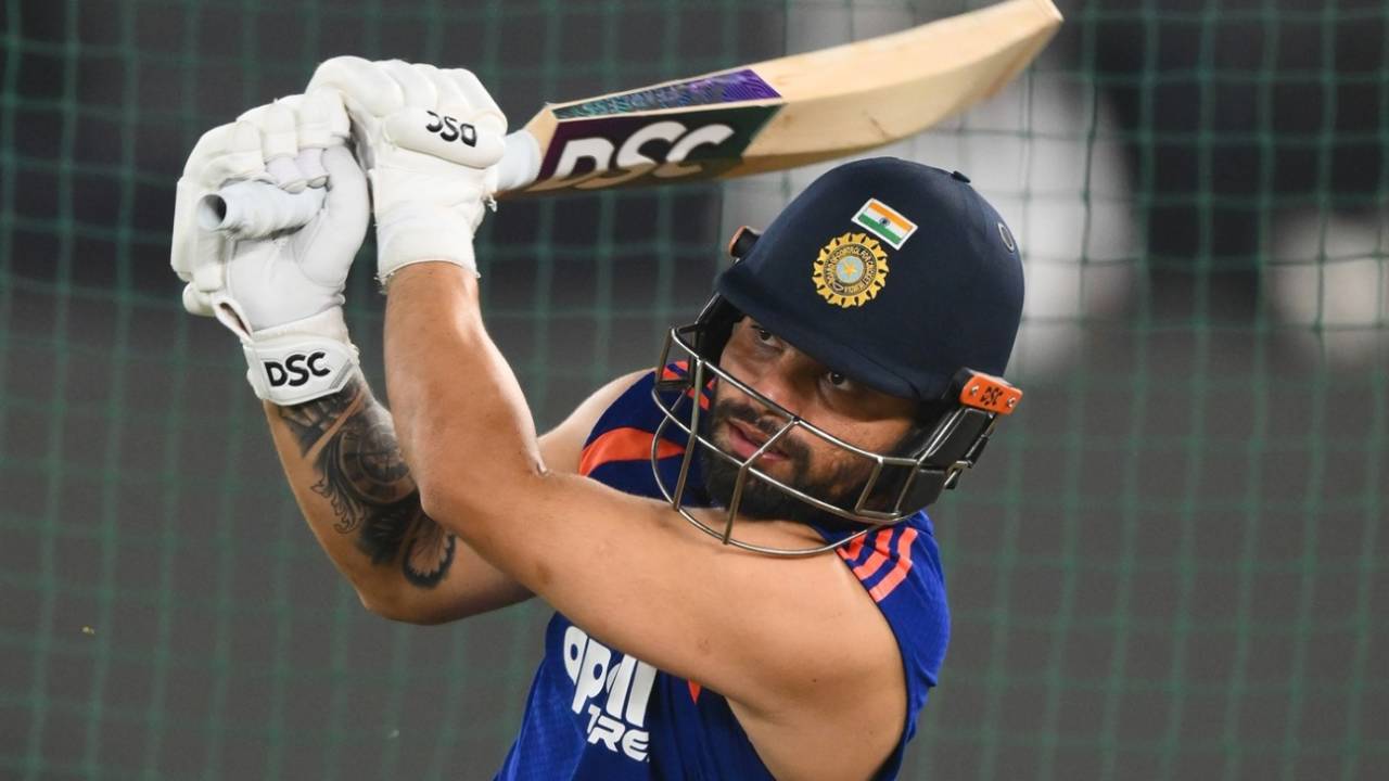 Rinku Singh Returns Home: Zimbabwe Match Se Pehle Team India Ko Laga Bada Jhatka