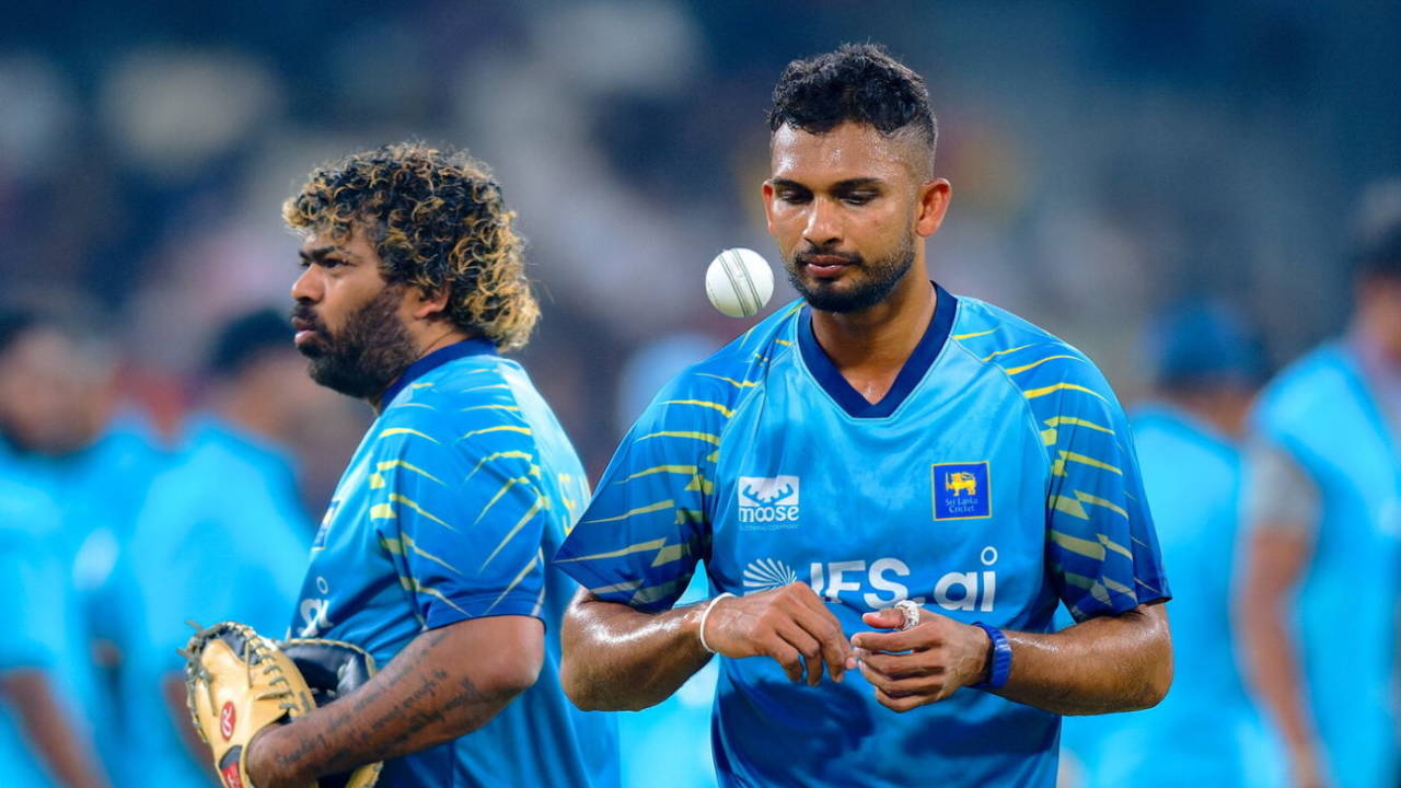 Sri Lanka vs New Zealand Super Eight Clash: Lankan Lions ki survival fight mein Dasun Shanaka ne jeeta Toss!