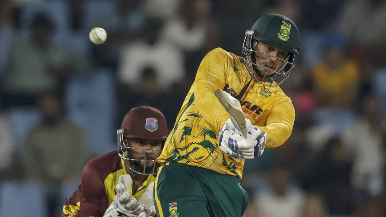 South Africa vs West Indies: Ahmedabad Ke Maidan Par Do Sheron Ki Takkar, Kiske Haath Lagega Semi-Final Ka Ticket?