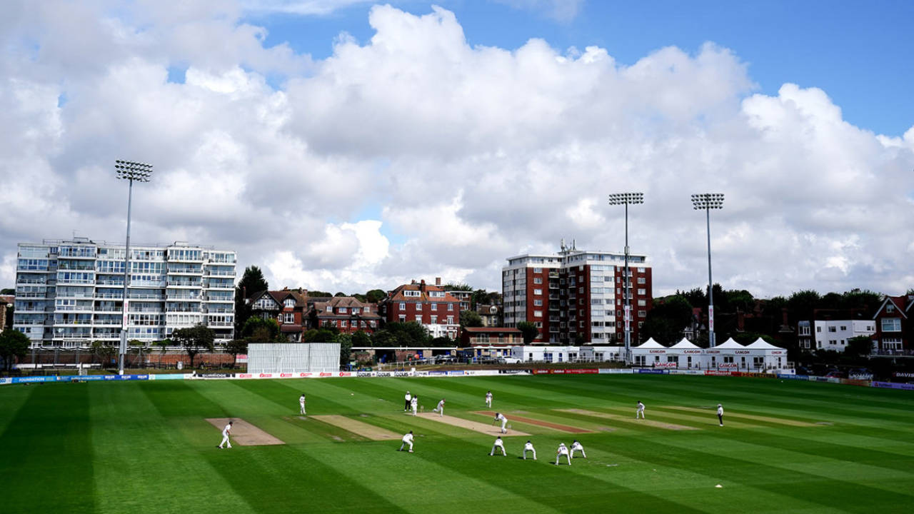 Sussex Cricket ka 'Diwala' Nikal Gaya? £1.3 Million Loss aur Board ki Isteefa-Express ne England Cricket ko Hilaya!