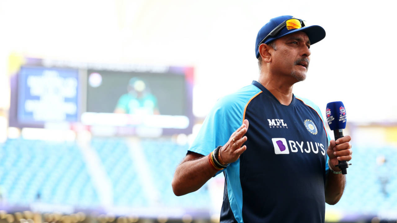Wankhede Mein Goonjegi Tracer Bullet Ki Awaaz: MCA Honours Legend Ravi Shastri With A Dedicated Stand