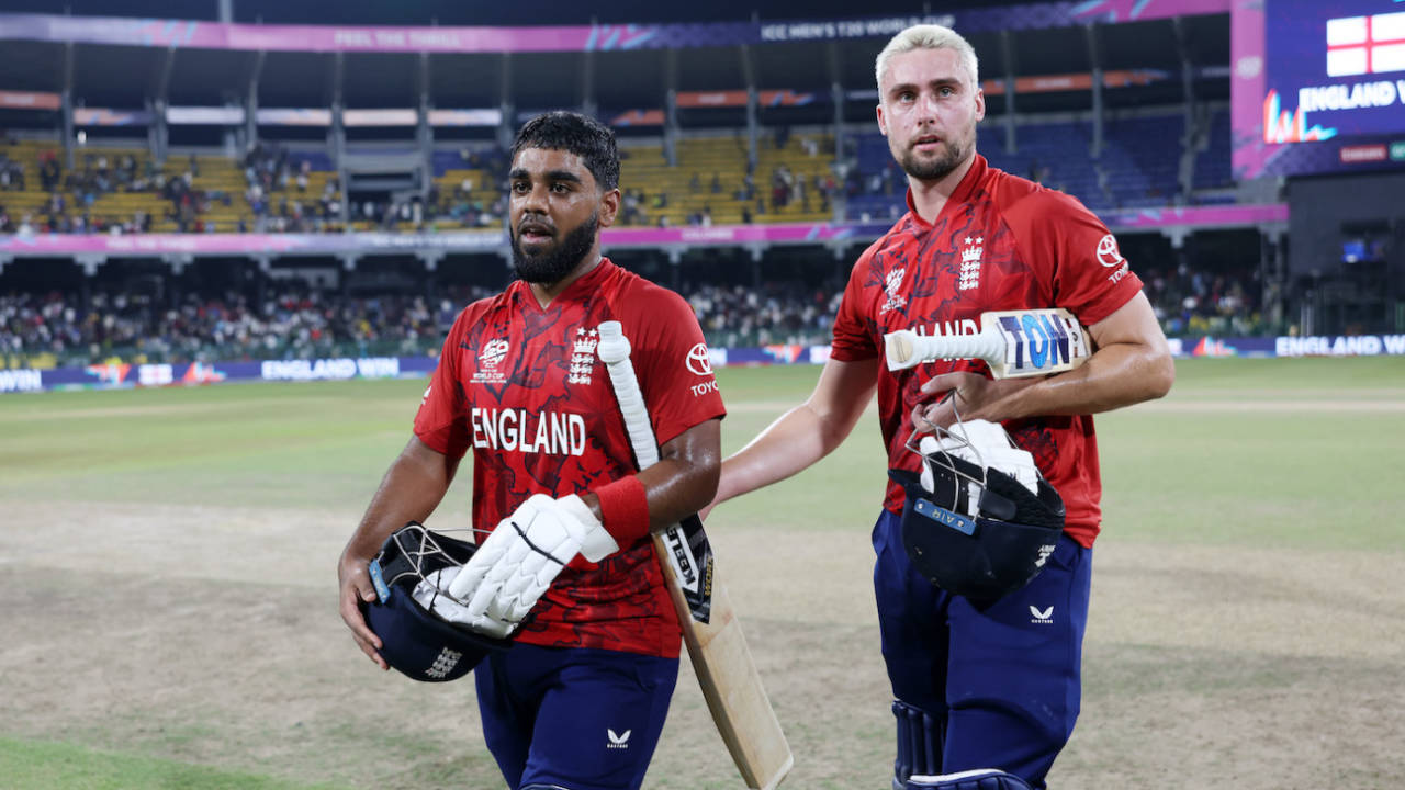 England Ne New Zealand Ko Pallekele Mein Di Shikast: Will Jacks Aur Rehan Ahmed Ne Bachayi Pakistan Ki Jaan