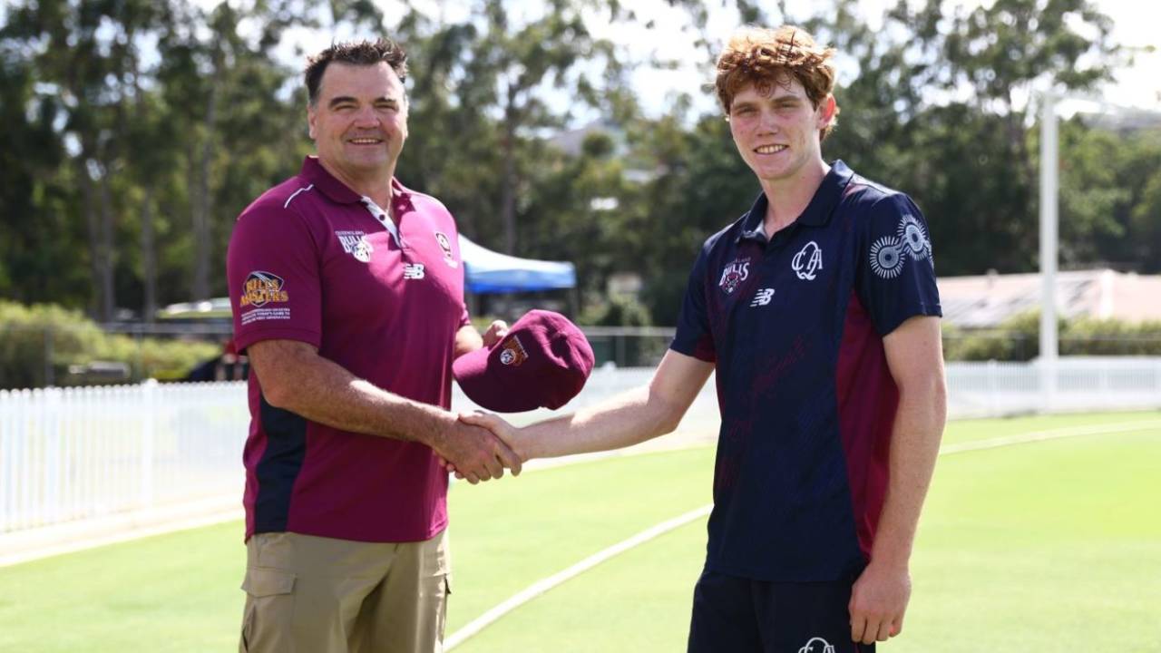 Usman Khawaja se panga aur Queensland Cricket mein hulla: Joe Dawes resigns!
