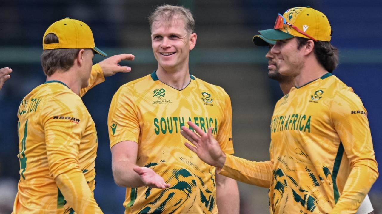 Kolkata me phase West Indies aur South Africa ko mila exit pass: Tuesday ko hogi ghar wapasi!