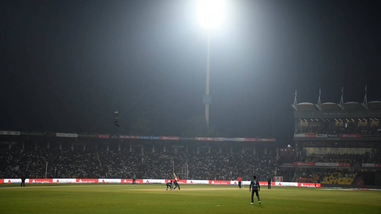 Gaddafi Stadium Ka 'Dominance': PSL 2026 Opening Aur Final Bhi Wahin, Kya Baaki Shehron Mein Cricket Nahi Khelte?!