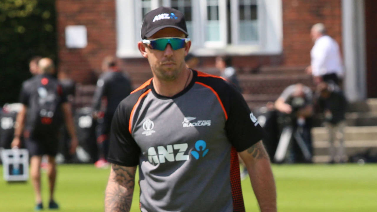 क्या Ronchi और Oram के लिए PSL है National Duty से बड़ा? Black Caps को छोड़कर भागे पाकिस्तान!
