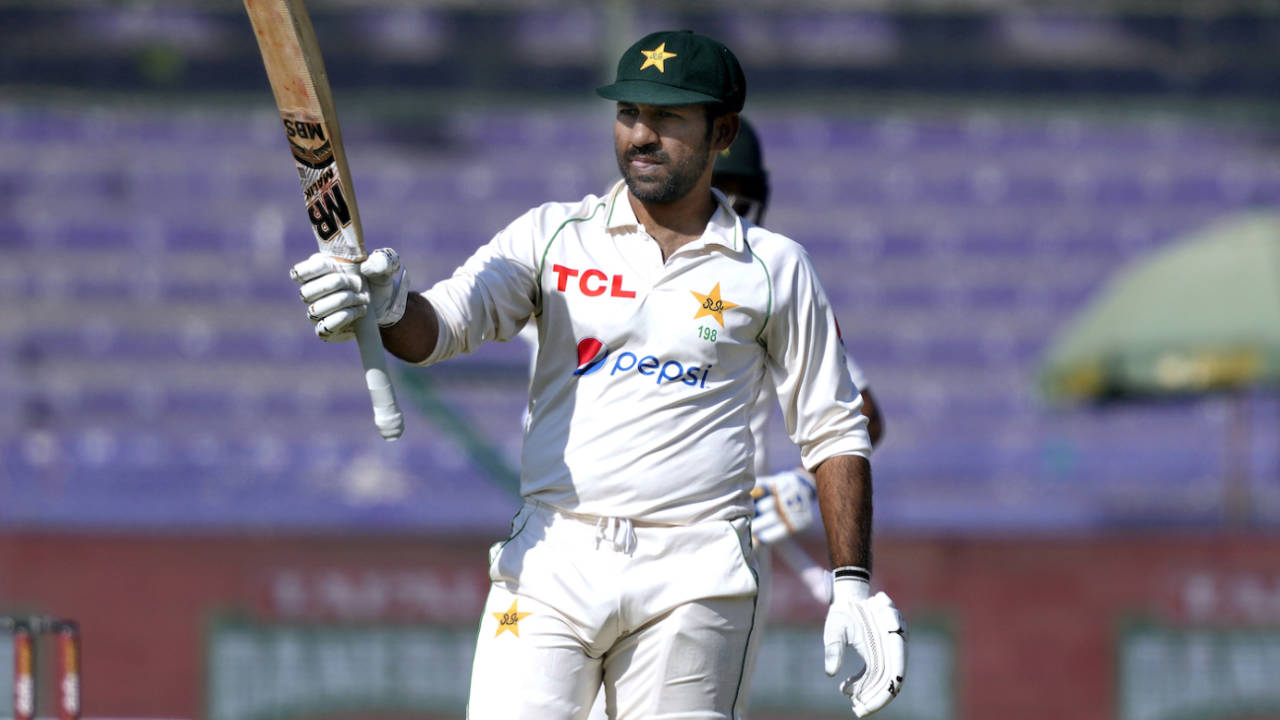 Ek Din Ki Badshahat, Fir Wahi Khali Hath: Sarfaraz Ahmed Ka International Cricket Ko Alvida!