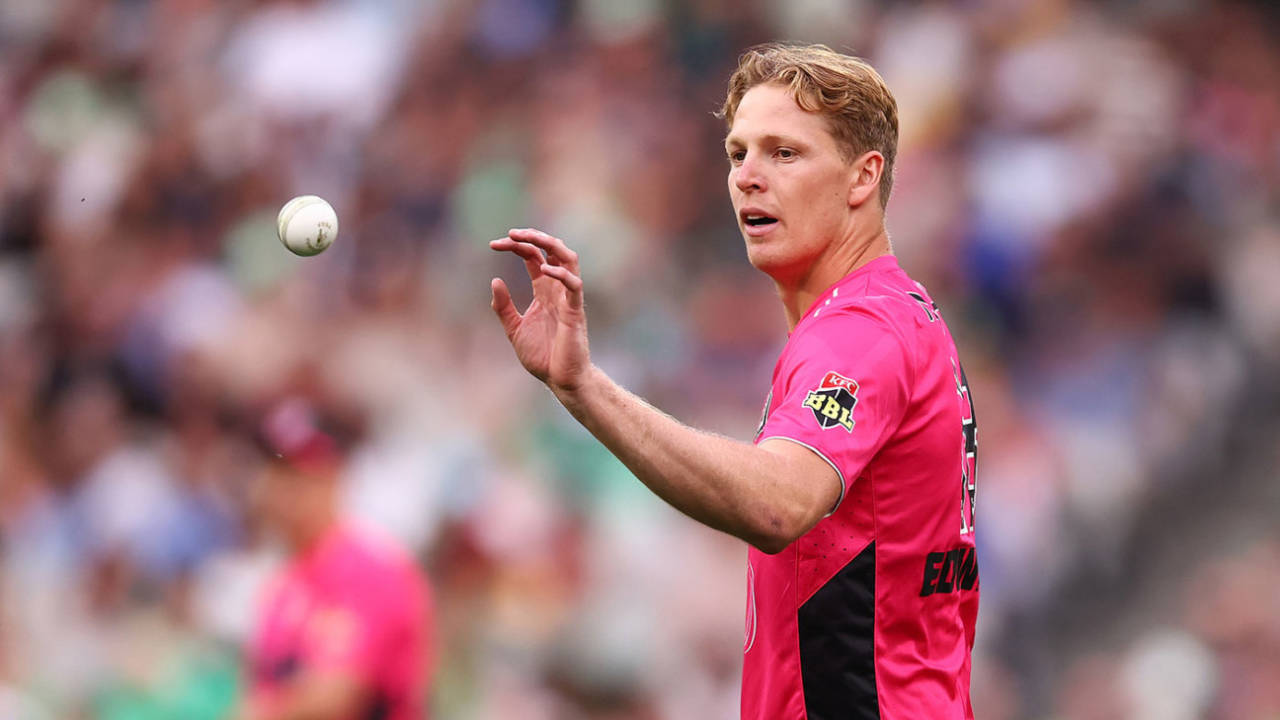 IPL 2026 में Jack Edwards Ruled Out: Australian Pacers पर फिर मंडराया 'चोट का साया', SRH को डबल झटका!