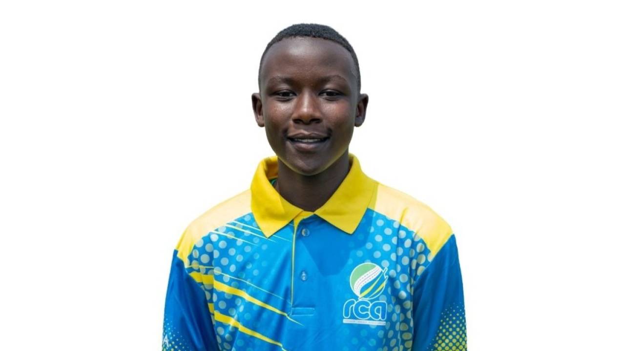 Rwanda Ki Fanny Utagushimaninde Ne Racha Itihaas: T20I Debut Par Century Aur Sabse Kam Umar Ki Sherni!
