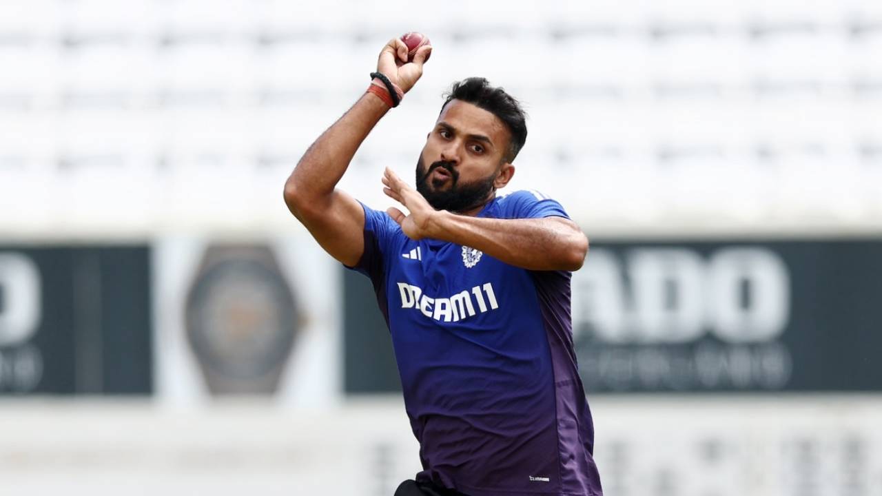 IPL 2026 Se Pehle KKR ki Fast Bowling ko Laga Bhayanak Jhatka: Akash Deep OUT!