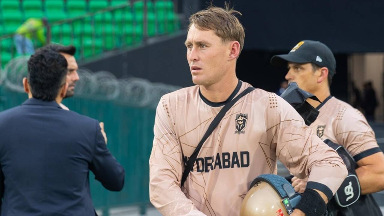 PSL Ki Nayi Chaal Ya Shaheen Afridi Ka Naya Bahana? Two XIs Rule Par Hamara Unfiltered Take!
