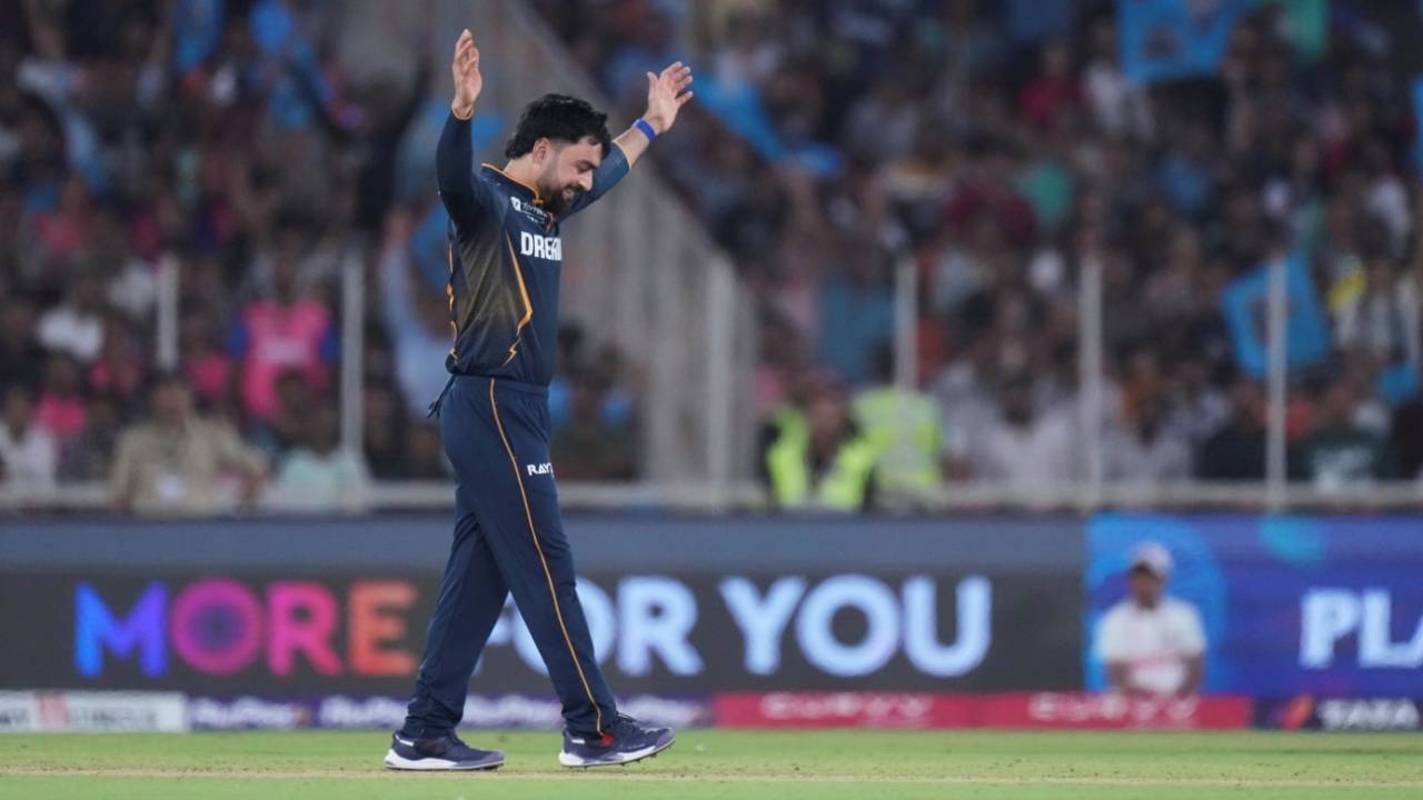 Gujarat Titans Ko Bada Jhatka: Shubman Gill OUT! Rajasthan Royals Ka 'Bat First' Bold Move!