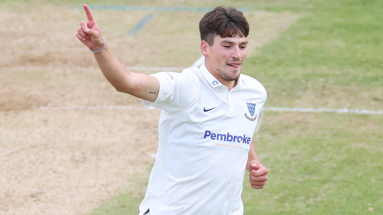 Ollie Robinson और Henry Crocombe का Double Five-Fer: Sussex ने County Championship पर जमाया सिक्का!