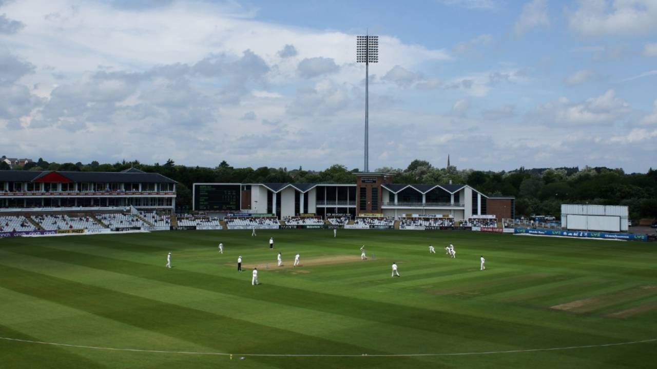 Tufan Dave Ne Kiya Mausam Kharab: Durham Ke Season Opener Par Laga 'Indefinite' Break!