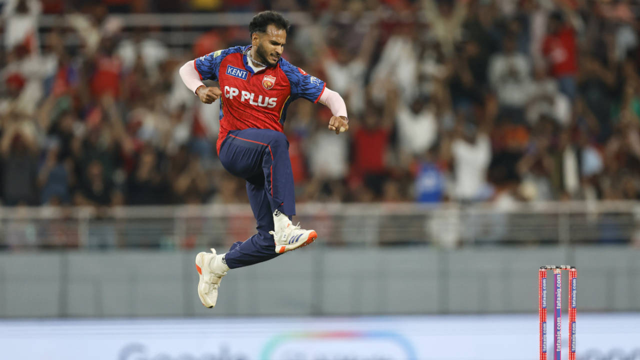 PBKS Bowling Attack: Sirf Batting Nahi, Ab Innki Guns Bhi Bolengi! Faf Du Plessis Ka Bada Khulasa!