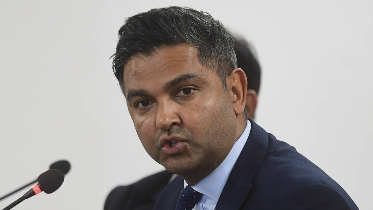Former PCB Boss Wasim Khan Quits ICC: Dubai Headquarters Mein Resignations Ki Jhadi!