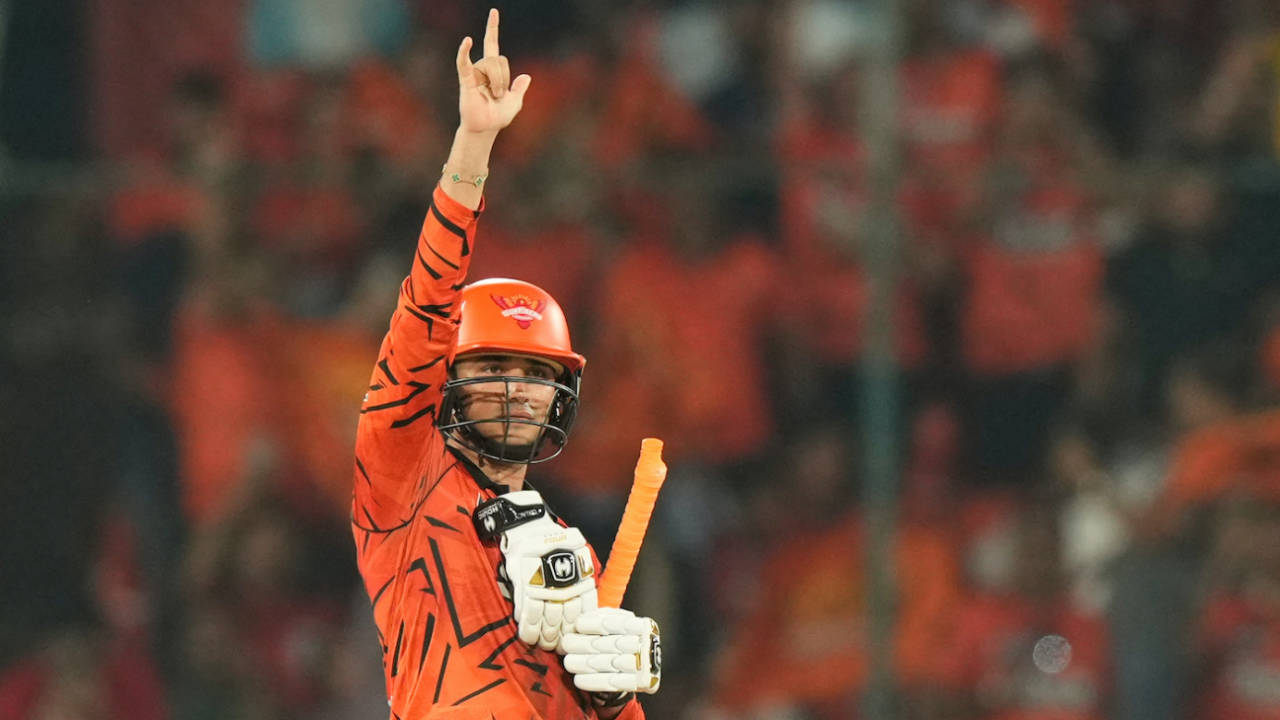 Abhishek Sharma ka Toofaan: 135 Not Out se Sunrisers Hyderabad ne Delhi Capitals ko kiya Chaknachoor