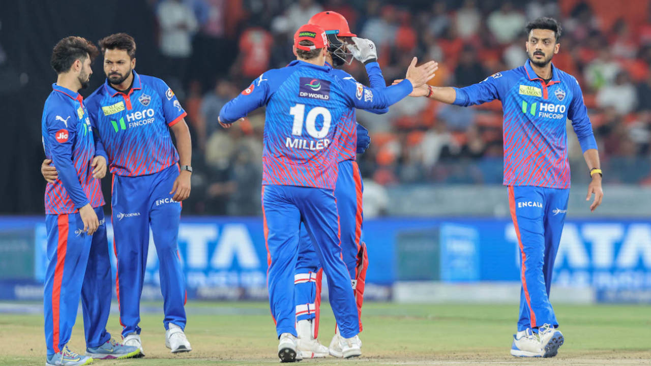 Axar Patel Darr Gaye? Finch aur Du Plessis ne Delhi Capitals ki Captaincy aur Tactics ki dhajjiya uda di!