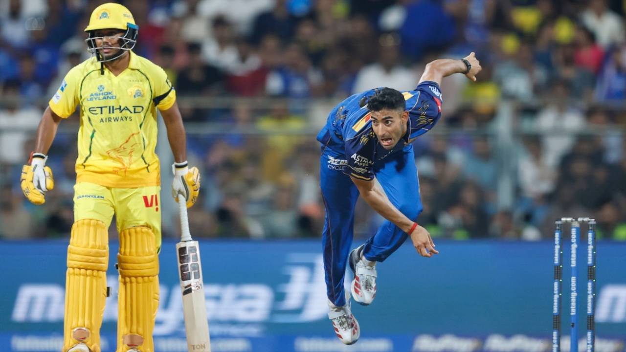 Mumbai Indians ki Tactical Disaster: Kya Krish Bhagat ko Death Overs mein dena Hardik Pandya ki sabse badi bhool thi?