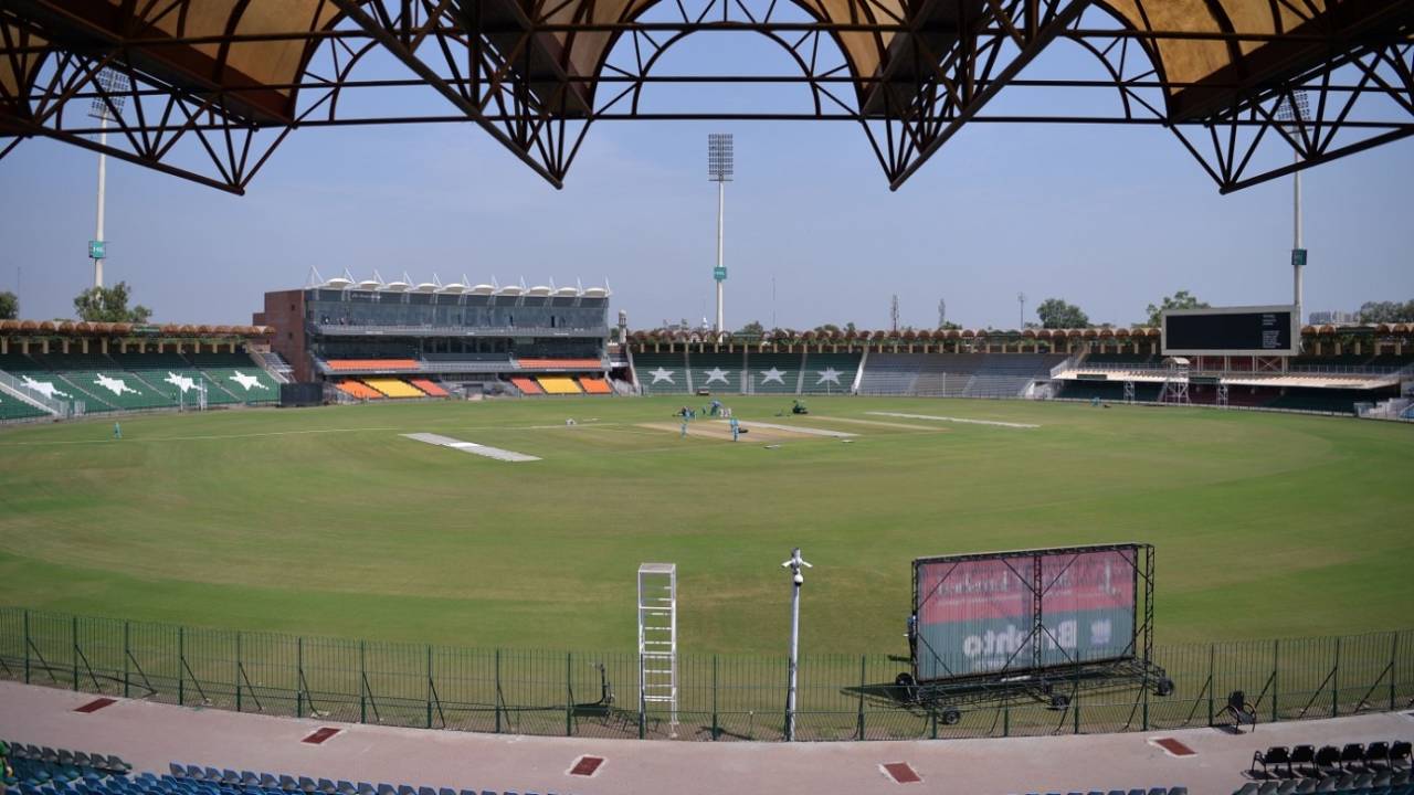 Andhero Se Nikal Kar Light Mein Aya Pakistan Super League 2026: Final Ke Liye Fans Ko Mili Entry Ki 'Bheek'