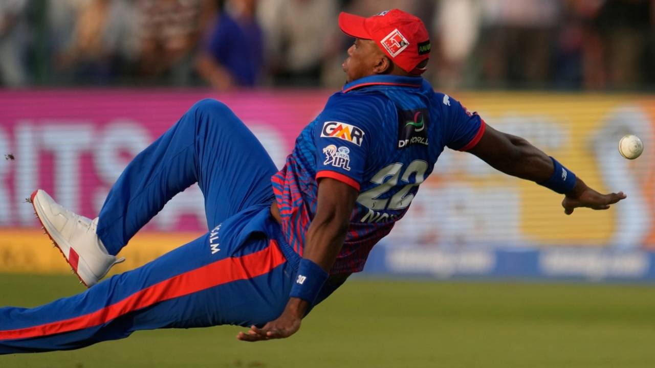 Shocking Scenes at Kotla: Delhi Capitals pacer Lungi Ngidi hospitalized after horrific head injury against Punjab Kings