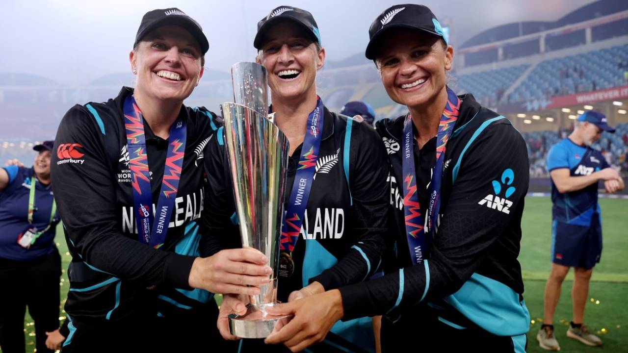 Sophie Devine and Lea Tahuhu ka Final Dance: New Zealand T20 World Cup Squad Announced!