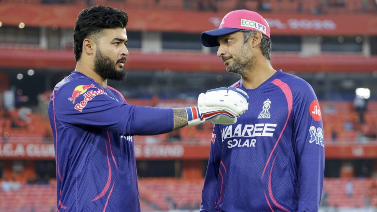 Vaping Controversy se Captaincy Pressure tak: Kumar Sangakkara ne Riyan Parag aur Rajasthan Royals ke lafdo par kholi zubaan