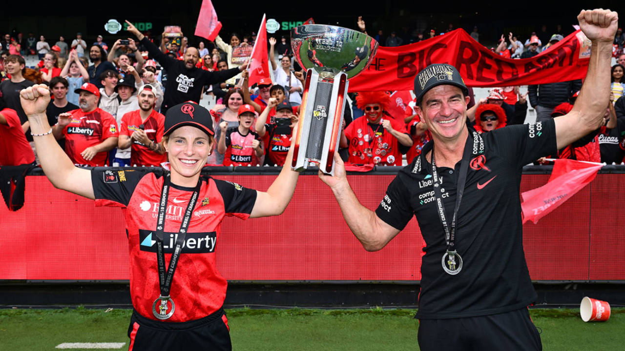 Simon Helmot Quits Melbourne Renegades: Champion Coach ka shocking resign, ab kahan hai agla thikana?