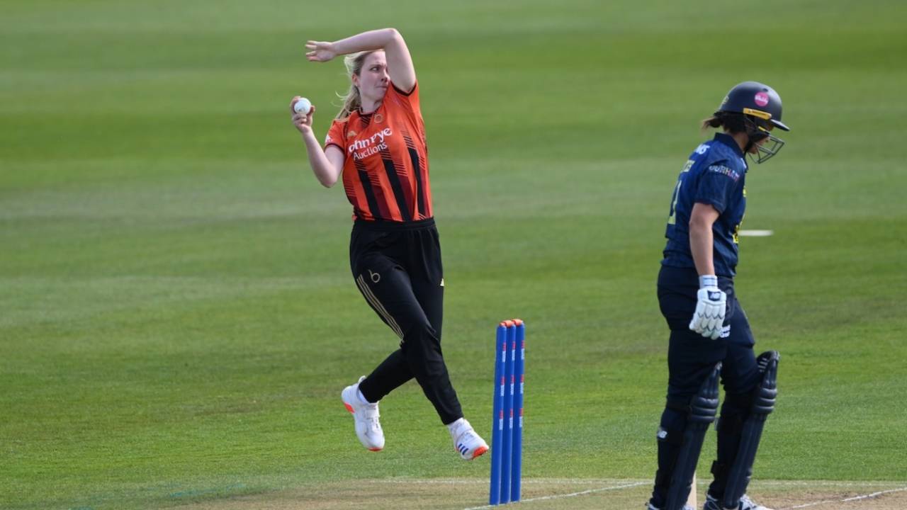Charley Phillips Ki Deadly Bowling Ne Durham Ko Kiya Dher: The Blaze Ki One-Sided Dominance!
