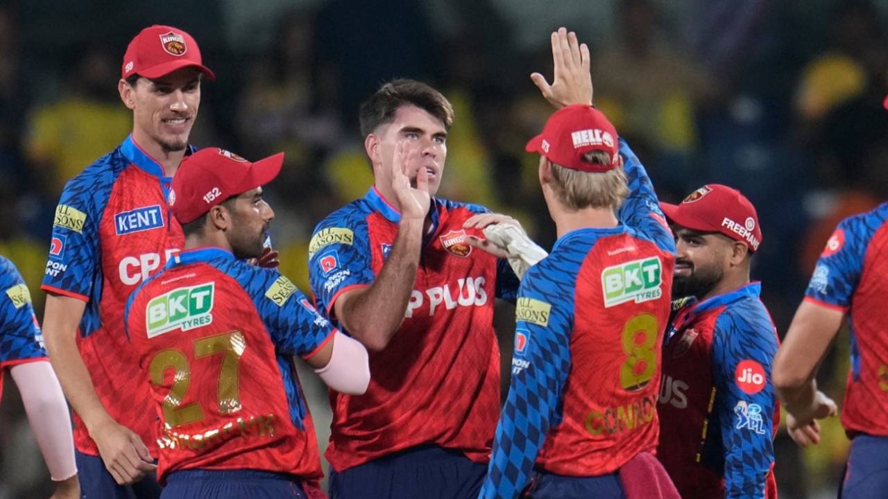 Gill ka Masterplan: Gujarat Titans Bowl First against Table-Toppers Punjab Kings as Nishant Sindhu Debuts