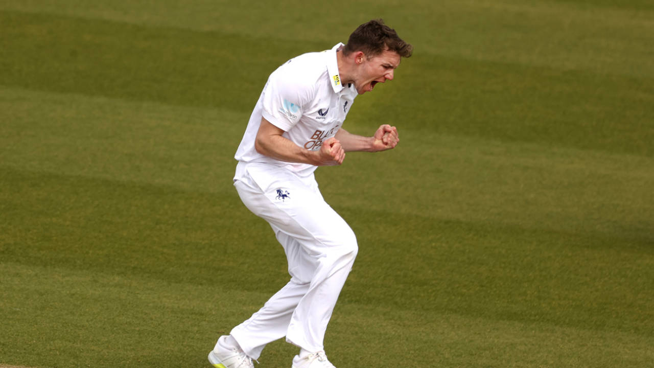 Matt Milnes ki Tabahi: 6 Wickets lekar Kent ne Derbyshire ko 225 runs se rond dala!
