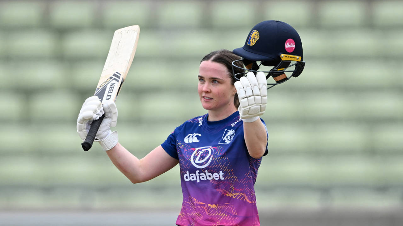 Mady Villiers ka Double Dhamaka: Century aur Wickets se Durham ne Warwickshire ko kiya dher