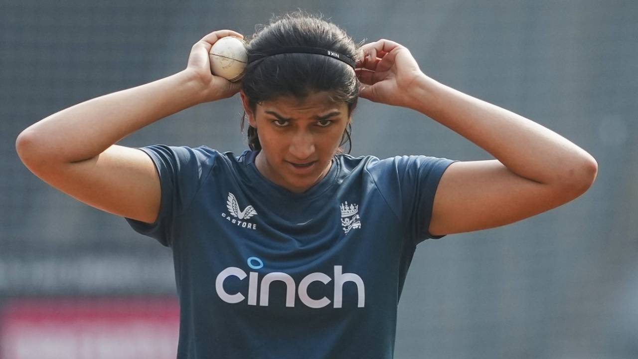 Mahika Gaur Out: England Women’s Squad ko laga double jhatka, New Zealand series se pehle kismat ne diya dhoka!