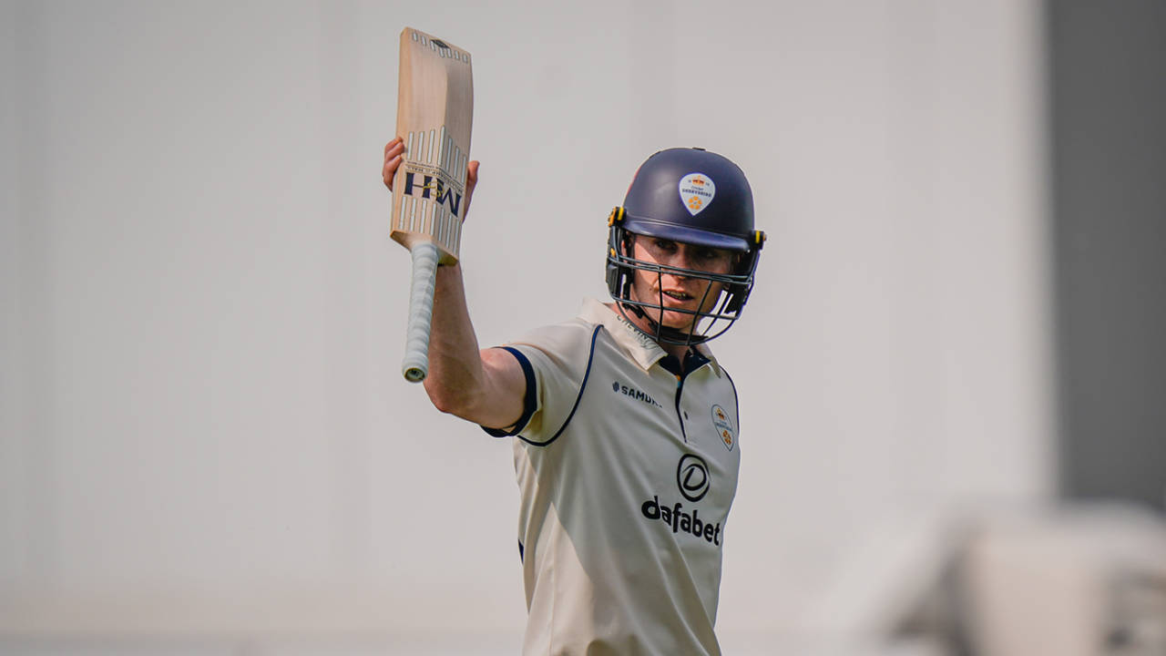 Brooke Guest and Martin Andersson Ka Toofan: Derbyshire Declared 604 as Northants Face Batting Collapse!