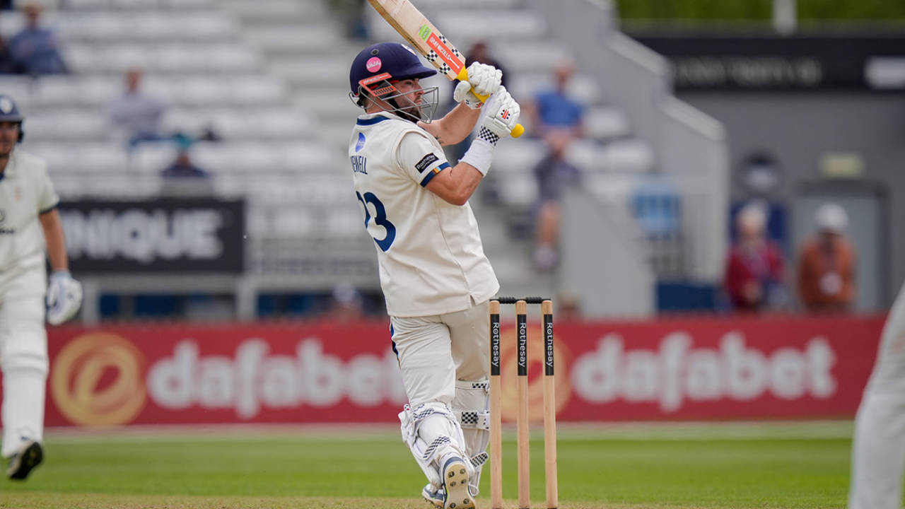 Caleb Jewell ne wapas payi apni purani chamak as Derbyshire ne Northants ki bowling ko dho dala