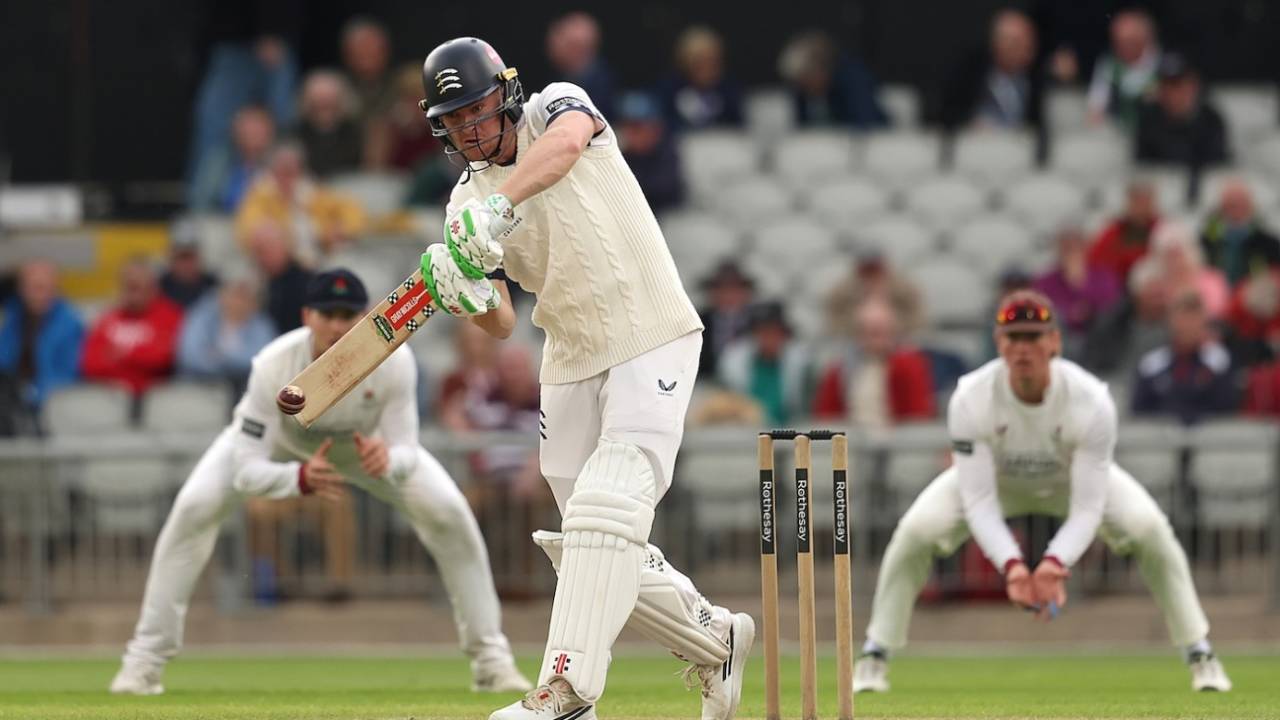 Old Trafford Mein Naavya Sharma Ka Tufaan: Middlesex Crushed Lancashire After 28 Years