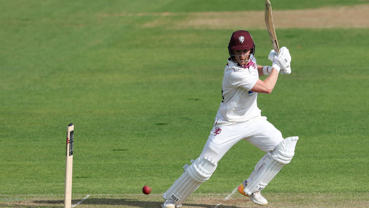 Somerset Ka Dhamakedaar Comeback: Tom Abell Ki Masterclass Ne Glamorgan Ko Backfoot Pe Dhakela!