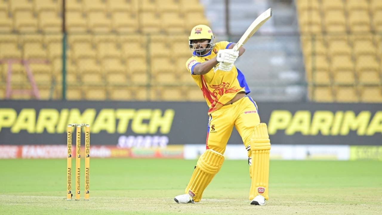 CSK Sign Macneil Noronha: Injury Se Pareshan Chennai Super Kings Ne Karnataka Ke Is Superstar Ko Kiya Squad Mein Shaamil
