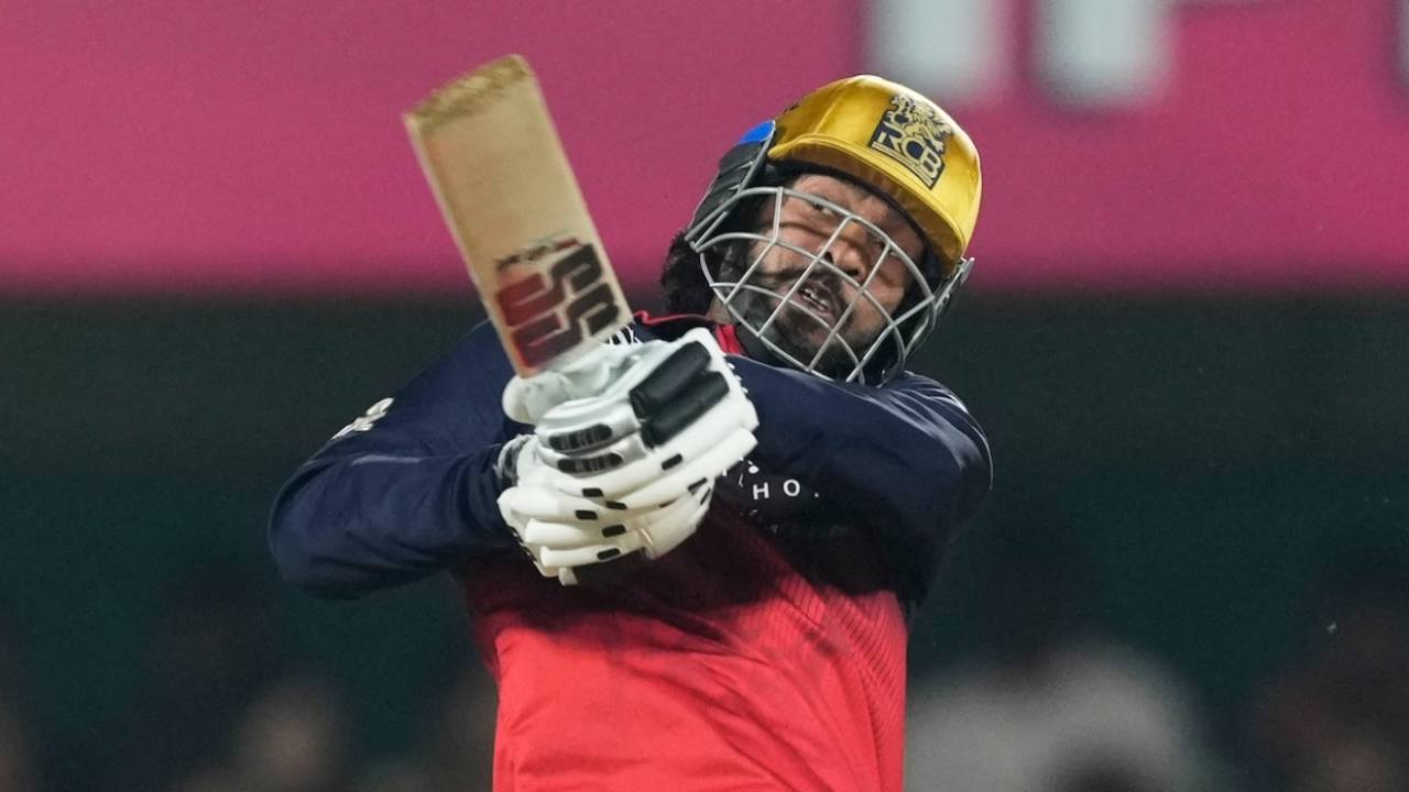 Raipur Rain Drama: RCB Chose To Bowl vs KKR as Venkatesh Iyer Returns to Haunt His Former Side