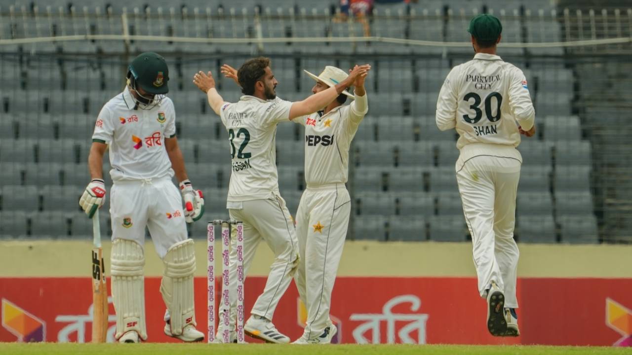 Hasan Ali Injury Update: Pakistan Pacer Stretchered Off as Sylhet Test turns into a Nightmare for PCB